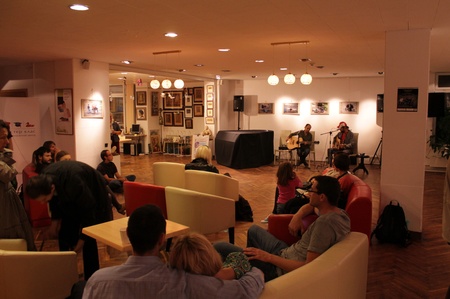 Лавочка-мікросвіт